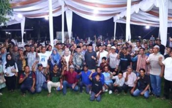 Suasana Buka Puasa Wako dan Wawako Payakumbuh Bersama Petugas Kebersihan Penuh Keakraban 6 Wako dan Wawako Payakumbuh Bersama Petugas Kebersihan usai Buka Puasa