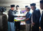 Sahur Bersama Masyarakat Nagari Gantung Ciri, Bupati Solok Juga Serahkan Bantuan Rumah Layak Huni