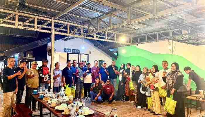 Jelang Idul Fitri, Boy Sandi Bersilaturahmi dengan Tokoh Masyarakat Payakumbuh Barat