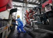 Petugas Pertamina Patra Niaga Regional Sumbagut Siaga 24 Jam Jaga Penyaluran Energi