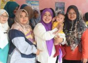 Intensifkan Penanganan KLB Campak, Ketua TP PKK Sijunjung Tinjau ORI di Posyandu Melati Jorong Ganting