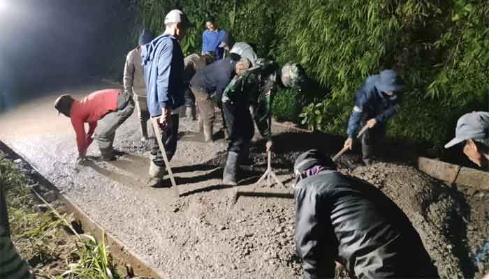 Progres Pengecoran Jalan TMMD ke-127 di Desa Cipelah Capai 82,3 Persen 1 Pengecoran Jalan TMMD ke-127 di Desa Cipelah