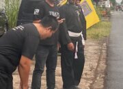 PSHT Ranting BUMDES Karangsono Berbagi 1.000 Takjil di Jalan Kalimantan Kanigoro