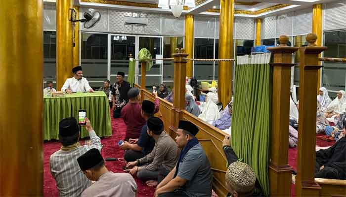 Wabup Solok, H. Candra Safari Ramadan di Mushalla Akbar Balai Lalang, Nagari Saniang Baka