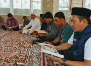 Wartawan Luak 50 sedang fokus belajar Mengaji