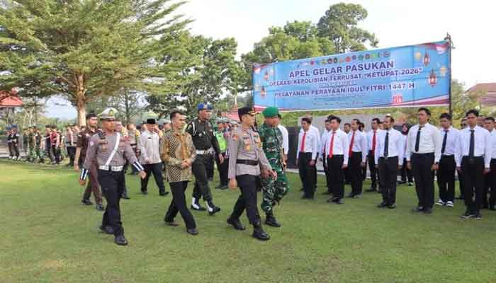 Polres Sijunjung Adakan Apel Gelar Pasukan Operasi Ketupat 2026
