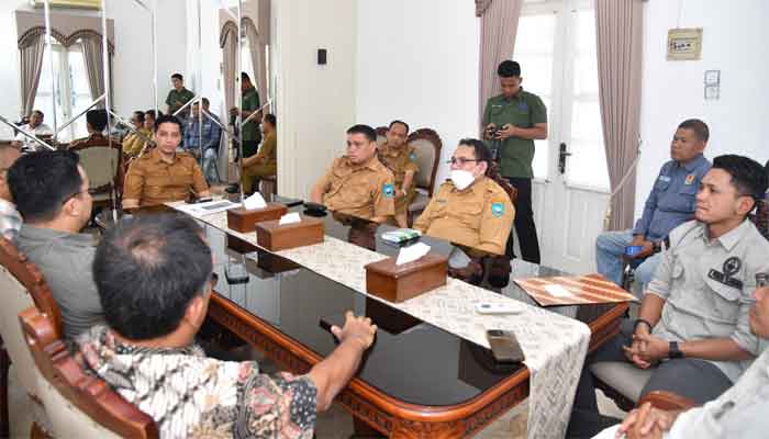 Wali Kota Sawahlunto, Riyanda Putra menerima audiensi Ketua dan jajaran pengurus KONI Sawahlunto