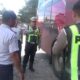 Satlantas Polres Dharmasraya bersama Tim Gabungan periksa kendaraan angkutan Lebaran