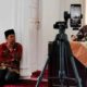 Wabup Candra memberi wejangan saat wirid mingguan di Mushalla Al Izzah, Komplek Kantor Bupati Solok, Arosuka