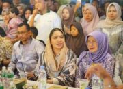 Bupati Dharmasraya, Annisa Suci Ramadhani dan Wakil Bupati Leli Arni saat pembukaan Bazar UMKM dan Live Music