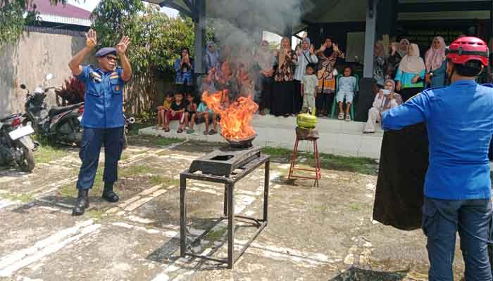 Fire Triangle Jadi Kunci Edukasi Damkar Purbalingga dalam Program TMMD Reguler ke-128