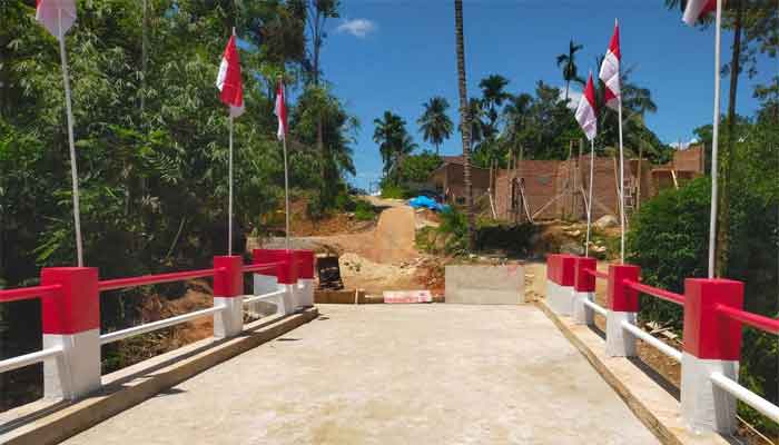 Jembatan Aramco di Kecamatan Sembilan Koto Dharmasraya Rampung