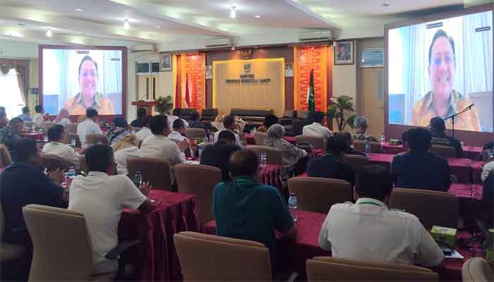 Anggota DPD RI, Irman Gusman tampil sebagai keynote speaker dalam Seminar Ekonomi Sumatera Barat 2026