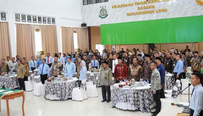 Kejati Kepri bersama Kanwil Kemenag dan Kanwil BPN Tandatangani Kerja Sama Bidang Perdata dan Tata Usaha Negara