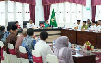 RDP dengan DPD RI, Sekdaprov Sumbar Tegaskan Komitmen Penyelesaian Konflik Lahan Secara Adil 5 Rapat Dengar Pendapat (RDP) Pemprov Sumbar bersama DPD RI terkait penyelesaian konflik lahan di Auditorium Gubernuran