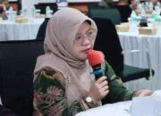 Pelaksana Tugas Kepala BKPSDM Dharmasraya, Ummu Azizah bicara soal pemberhentian anike maulana
