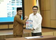 Wako Solok, Ramadhani Kirana Putra serahkan LKPD Tahun 2025 kepada BPK Perwakilan Sumbar