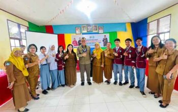 Sekdaprov Sumbar, Arry Yuswandi di SMK Negeri 1 Kepulauan Mentawai