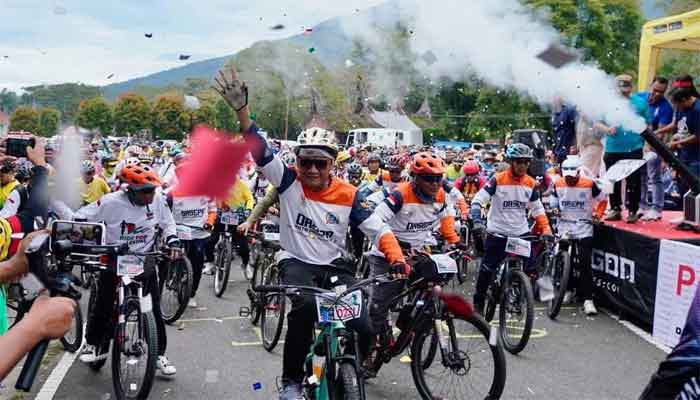 Ribuan Pesepeda Meriahkan Gowes Fun Adventure Padang Panjang 1 Ribuan Pesepeda Meriahkan Gowes Fun Adventure Padang Panjang