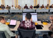 Gubernur Mahyeldi bersama para bupati dan wali kota se-Sumbar melakukan rapat koordinasi dengan COO Danantara sekaligus Kepala BP BUMN, Dony Oskaria