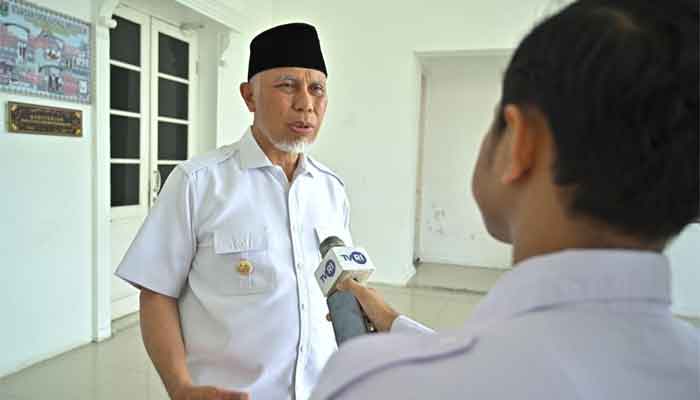 Gubernur Sumbar, Mahyeldi Ansharullah menegaskan kebijakan budaya kerja kombinasi wfo dan wfh