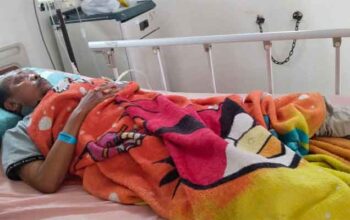 Wartawan senior Nur Akmal terbaring lemah di RSUD Adnan WD Payakumbuh