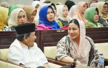 Bupati Annisa Suci Ramadhani hadiri pelantikan Pengurus Dekranasda Dharmasraya