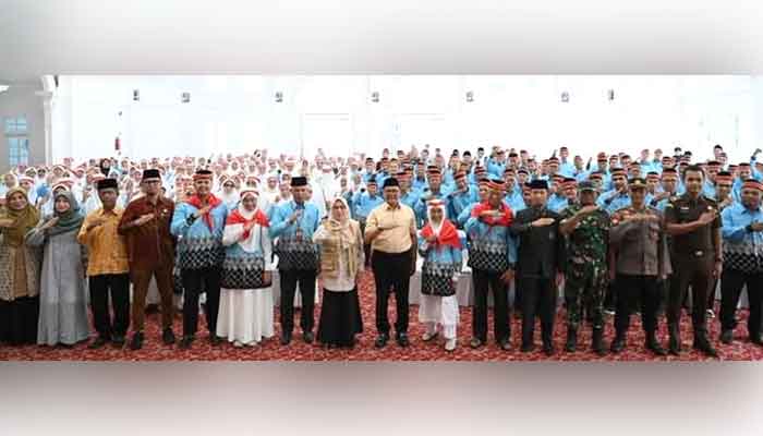 Wako Ramlan Nurmatias Lepas Keberangkatan 255 Jemaah Calon Haji Kota Bukittinggi