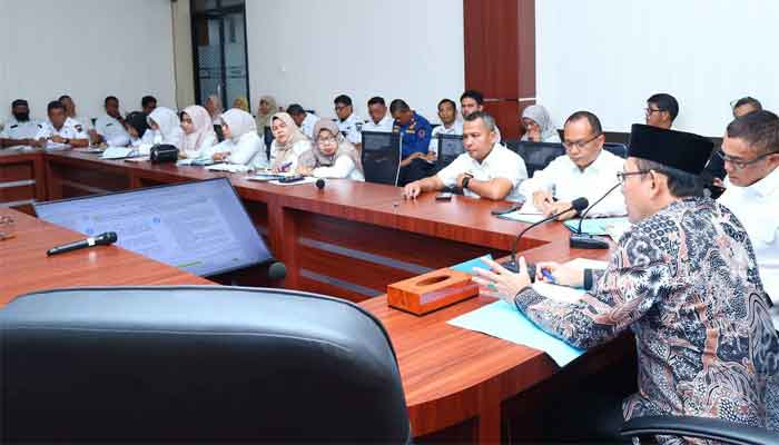 Wali Kota Payakumbuh, Zulmaeta memimpin rapat terkait penggunaan tambahan Transfer ke Daerah (TKD) Tahun Anggaran 2026 bersama sejumlah Kepala OPD