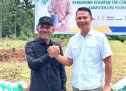 Bupati Limapuluh Kota, Safni bersama Marzul Veri dalam acara central of agro