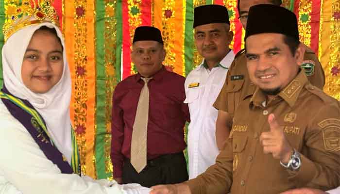 MTsN 7 Solok di Tanjung Balik Gelar Wisuda Tahfiz Angkatan ke-4