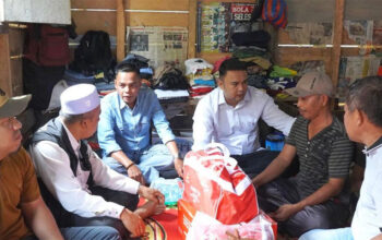 Bupati Sijunjung, Benny Dwifa yuswir kunjungi Warga Sakit Menahun di Sungai Gemuruh Nagari Padang Laweh Selatan