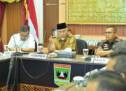 Gubernur Mahyeldi memimpin Focus Group Discussion (FGD) bersama Forkopimda Sumbar di Istana Gubernur