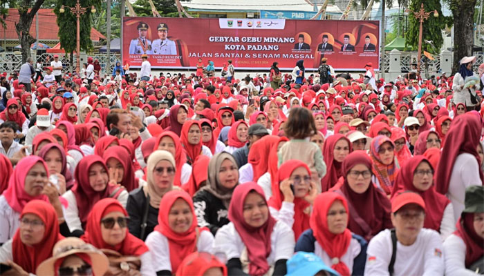 Gebyar Gebu Minang Kota Padang di Halaman Kantor Gubernur Sumbar