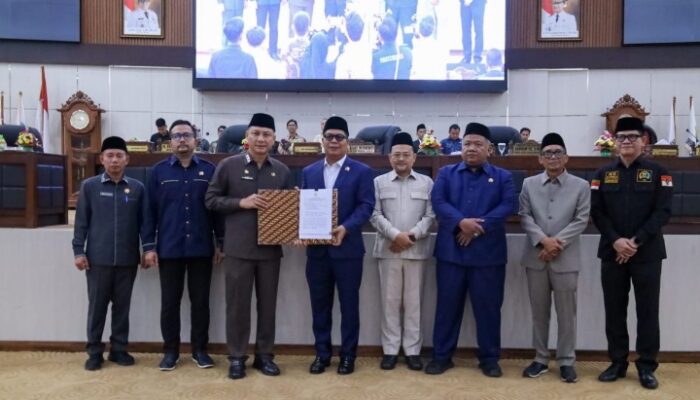 DPRD Banten Tetapkan Rekomendasi atas LKPj Gubernur TA 2025