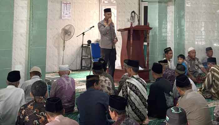 Jumat Curhat di Nagari Maek, Kapolres 50 Kota Ajak Masyarakat Perkuat Kerukunan dan Bijak Bermedia Sosial