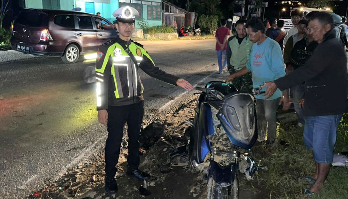 Kecelakaan Maut di Jorong Aro Solok, Satu Keluarga Asal Sijunjung Menjadi Korban 1 kecelakaan maut di Jorong Aro, Nagari Talang, Kecamatan Gunung Talang, Kabupaten Solok,