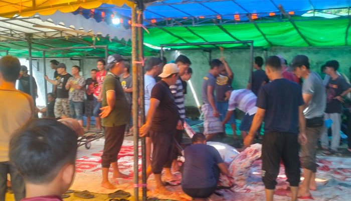 Program Tabungan Qurban Perdana Masjid Nurul Husna Jalan Kijang Lama Tanjungpinang Sukses, Bagikan Daging dari 13 Sapi dan 9 Kambing 1 Masjid Nurul Husna Jalan Kijang Lama Melayu, Kota Piring, Tanjungpinang, bagikan daging 13 Sapi dan 9 Kambing