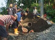 Material Split Jadi Kunci Kekuatan Rabat Jalan TMMD ke-128 di Desa Krangean