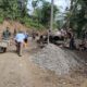 Hari Libur Tetap Dipenuhi Semangat Membangun Jalan dalam TMMD ke-128 di Krangean