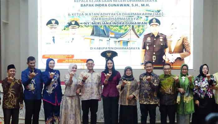 Pemkab dan Forkopimda Plus Sambut Kajari Dharmasraya Indra Gunawan 1 Pemkab dan Forkopimda Plus Sambut Kajari Dharmasraya Indra Gunawan