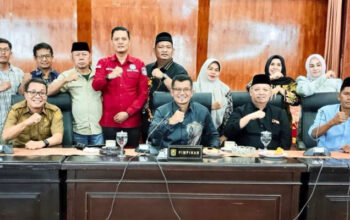 DPRD Kabupaten Solok Dukung Persiapan KONI sebagai Tuan Rumah Porprov Sumbar 2026 6 Rapat Dengar Pendapat Umum (RDPU) antara pimpinan dan anggota DPRD bersama KONI Kabupaten Solok