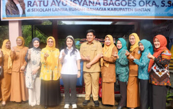 Wamen BKKBN Dorong Lansia Tetap Produktif dan Perkuat Pencegahan Stunting di Bintan 3 Wakil Menteri Kependudukan dan Pembangunan Keluarga/Wakil Kepala BKKBN, Ratu Ayu Isyana Bagoes Oka melakukan kunjungan kerja ke Kabupaten Bintan, Kepulauan Riau