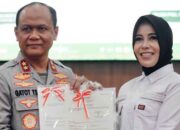 Rezka Oktoberia Apresiasi Kapolda Sumbar Berikan Kuliah Umum dan Menanam Pohon di UIN IB Padang
