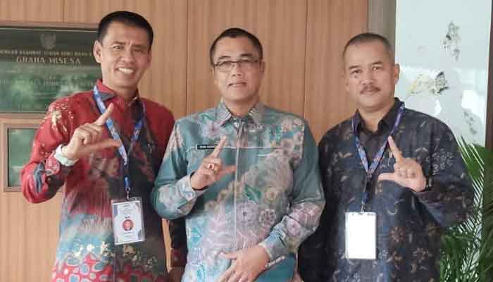 Sekda Kota Payakumbuh, Rida Ananda (tengah), tampil sebagai mentor dalam seminar rancangan Proyek Perubahan Pelatihan Kepemimpinan Nasional (PKN) Tingkat II di Gedung Graha Wisesa Lembaga Administrasi Negara (LAN) RI, Jakarta