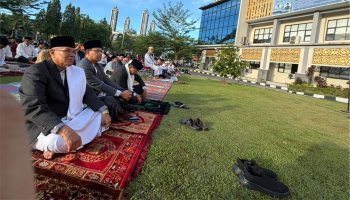 Salat Idul Adha 1447 H di UNP, Prof Salmadanis Tekankan Nilai Tauhid melalui Ilmu Pengetahuan 1 Salat Idul Adha 1447 H di UNP