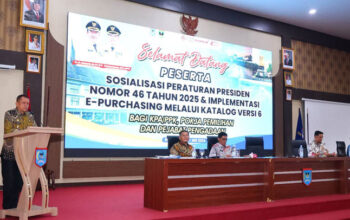 Pemko Payakumbuh Dorong Pelaku Usaha Lokal Ikut Pengadaan Barang dan Jasa Lewat INAPROC 4 Wakil Wali Kota Elzadaswarman sampaikan sambutan dalam Sosialisasi Peraturan Presiden Nomor 46 Tahun 2025 dan Implementasi e-Purchasing yang digelar Bagian PBJ dan Dalbang Setdako Payakumbuh, terkait Pengadaan Barang dan Jasa Lewat INAPROC