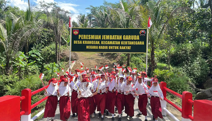 Tawa Anak-anak Warnai Rampungnya TMMD ke-128 di Desa Krangean