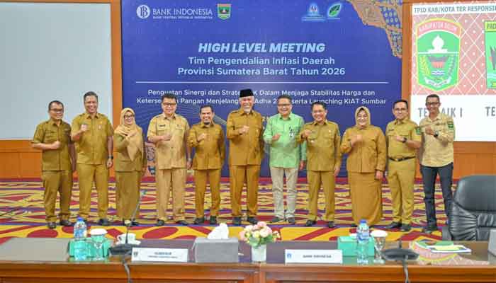 Gubernur Sumbar, Mahyeldi membuka High Level Meeting (HLM) Tim Pengendalian Inflasi Daerah (TPID) Triwulan II, ekonomi sumbar tumbuh 5,02 persen