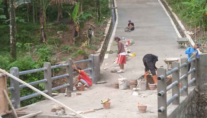 Jembatan Garuda TMMD ke-128 satukan dua wilayah desa di Purbalingga